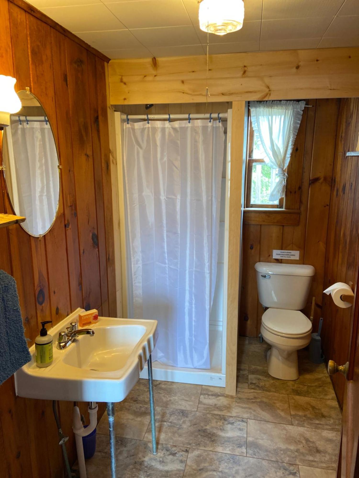 Spinneys Guesthouse & Beach Cottages Phippsburg Екстериор снимка