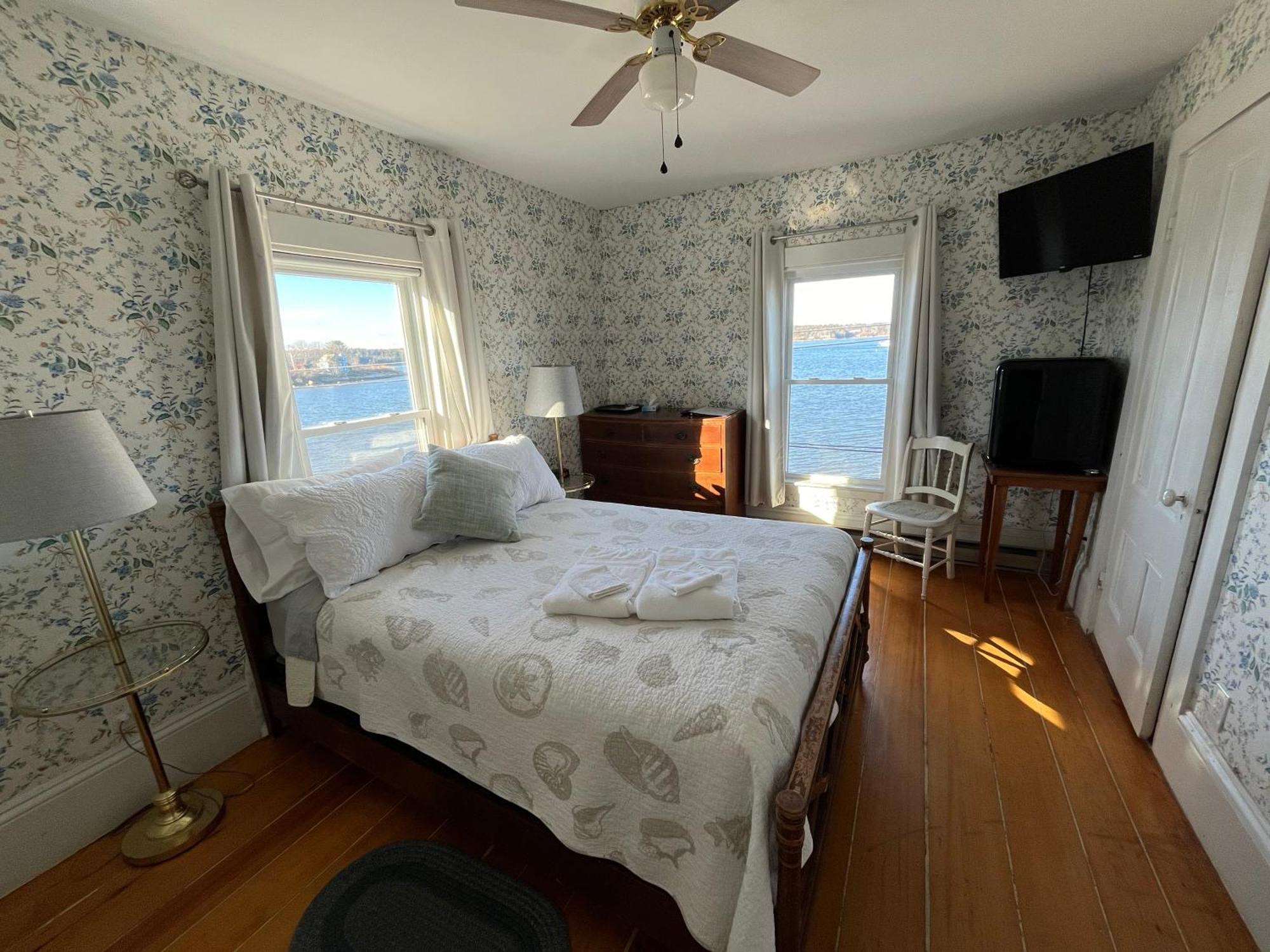 Spinneys Guesthouse & Beach Cottages Phippsburg Екстериор снимка